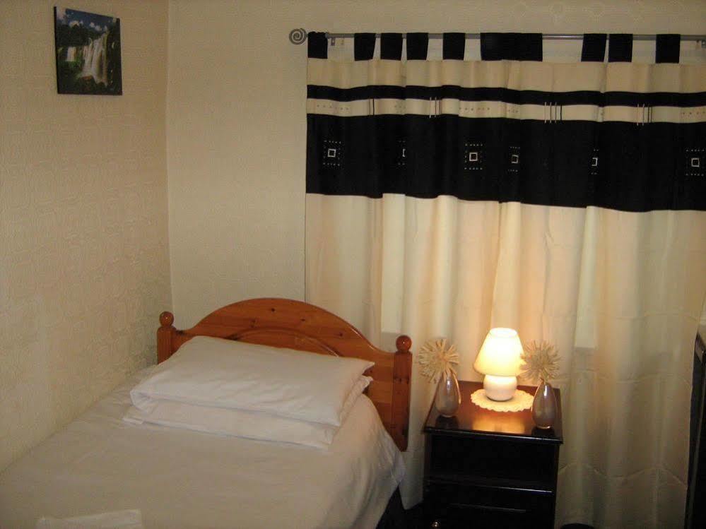 Ferienwohnung Bridge House Tullamore Zimmer foto